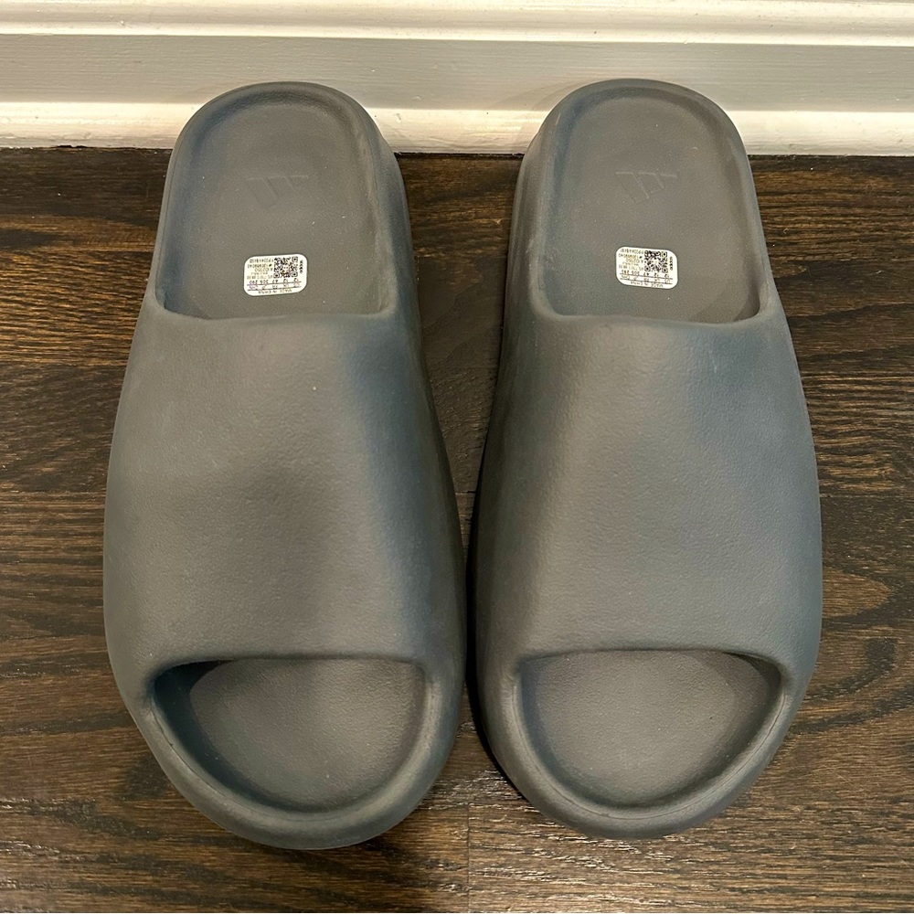 100% Authentic, Brand New, Yeezy Slide- Slate Grey- Size 12- NO BOX